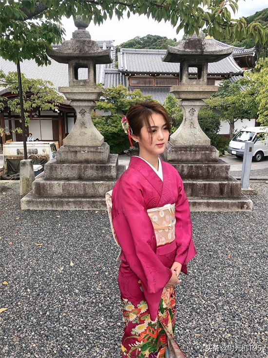 酸了，《外来媳妇本地郎》康天庥结婚一周年，两人超般配恩爱的