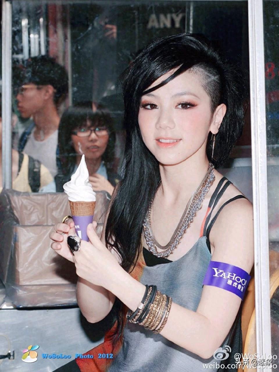 邓紫棋《我是歌手》之前旧照集锦,这也太稚嫩可爱了吧