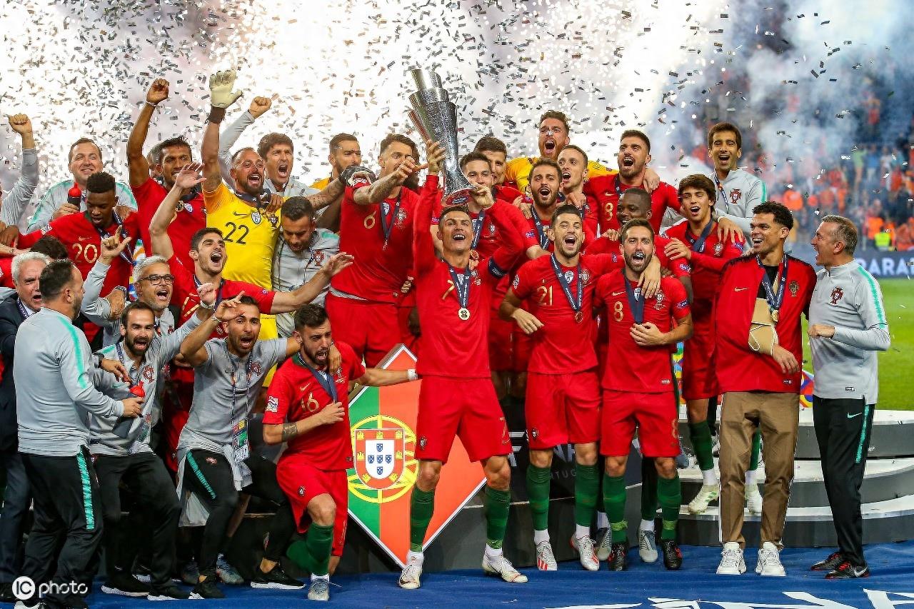 欧洲国家联赛决赛葡萄牙1比0荷兰,C罗作为队长捧杯激动时刻