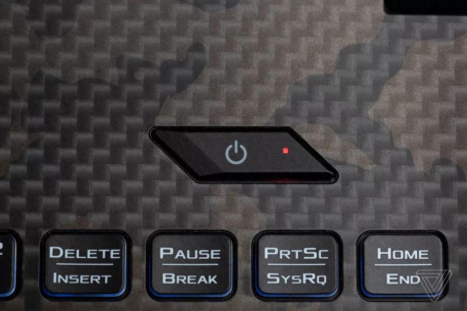 华硕败家之眼枪神2正式开售,13999起,144Hz 雾面屏表现抢眼