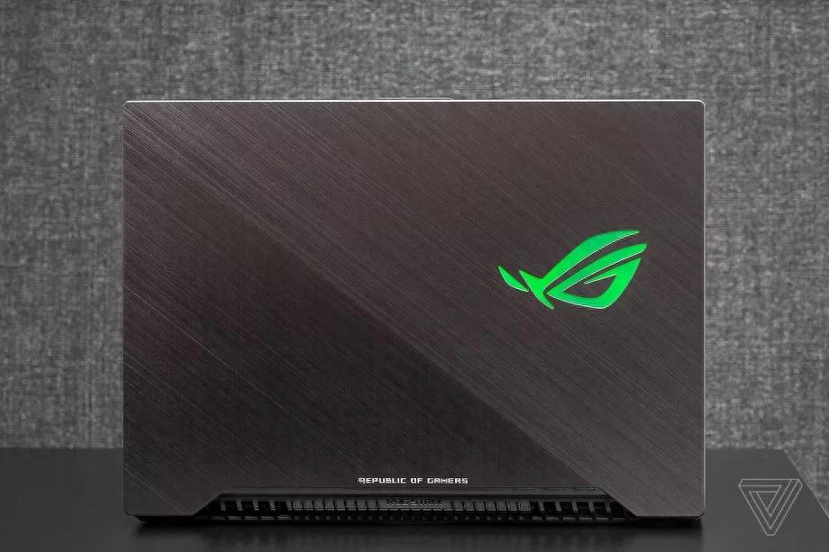 华硕败家之眼枪神2正式开售,13999起,144Hz 雾面屏表现抢眼