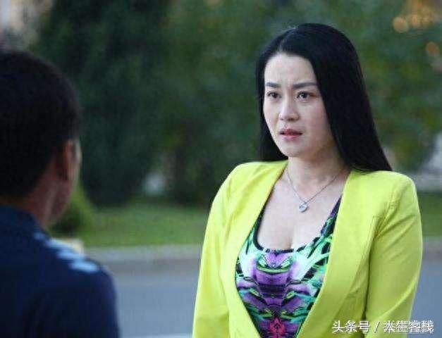 关婷娜在《乡村爱情》中饰演赵本山的妻子