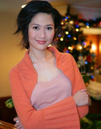 沈星:凤凰卫视节目主持人