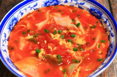 ​普通的饺子皮，原来有这么多吃法，学会这3种做法，满足一日三餐