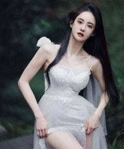 ​网红潘南奎精神引担忧！首回应花男友十亿整成baby，说话语无伦次