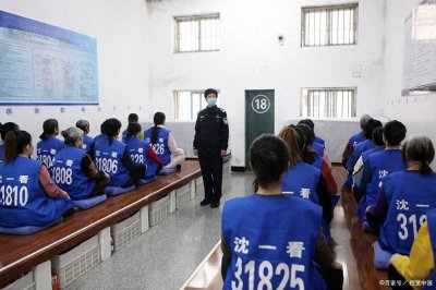 ​看守所生活揭秘：每一天都生活在煎熬痛苦中