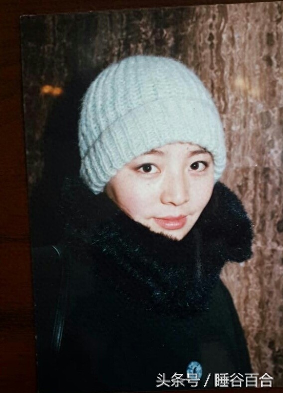55岁宋丹丹的26岁儿子巴图，长得像父亲英达