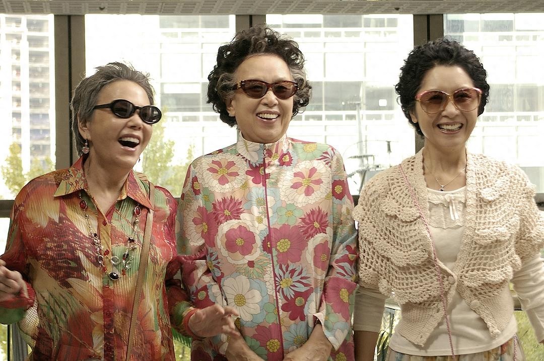 韩国“奶奶专业户”罗文姬