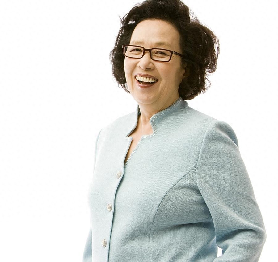 韩国“奶奶专业户”罗文姬