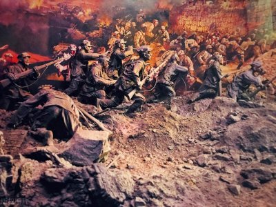 ​抗战时期红军的总司令、总政委、总参谋长分别都是谁？