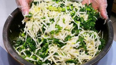 ​腌辣菜，其实很简单！一天就能吃，辣眼睛、呛鼻子！放半年也不坏