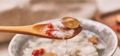 ​银耳熬不出胶有功效,银耳不出胶和出胶的营养区别在哪