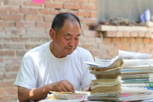 一家祖孙三代全考上清华（儿子是清华教授）(4)