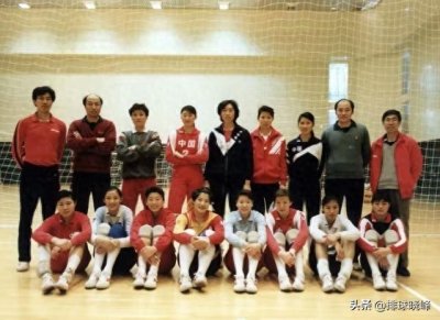 ​红雨随心翻作浪，青山着意化为桥——中国女排巴黎周期浅析之一