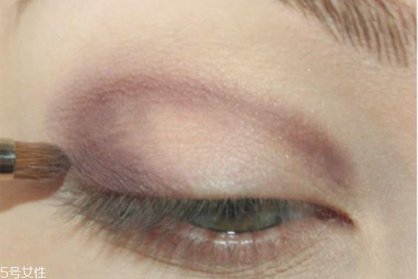 外双眼皮怎么化妆好看 双眼皮眼线画法步骤 外双眼皮怎么化妆好看 双眼皮眼线画法步骤