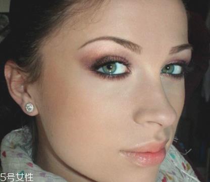 外双眼皮怎么化妆好看 双眼皮眼线画法步骤 外双眼皮怎么化妆好看 双眼皮眼线画法步骤