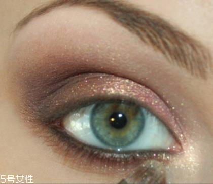 外双眼皮怎么化妆好看 双眼皮眼线画法步骤 外双眼皮怎么化妆好看 双眼皮眼线画法步骤