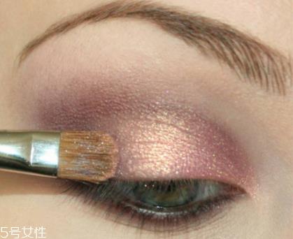 外双眼皮怎么化妆好看 双眼皮眼线画法步骤 外双眼皮怎么化妆好看 双眼皮眼线画法步骤