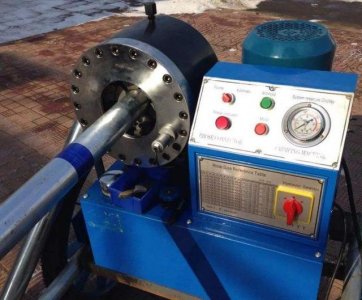 ​江苏建筑钢管缩管机（鑫麒机械公司钢管调直缩头设备助力建筑工地节能降耗