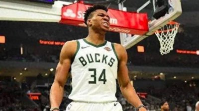 ​字母哥就是身高7尺的巅峰老詹？都怪联盟没好中锋！技术被低估了