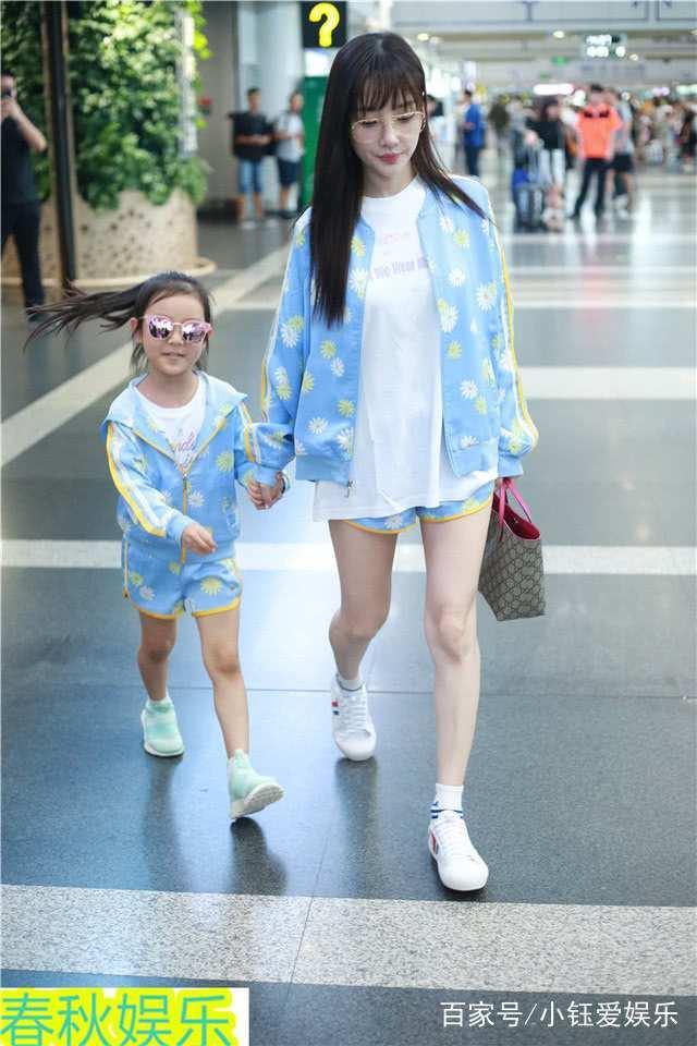 知情人透露贾乃亮李小璐已签字离婚,因有代言在身,暂时难以公开