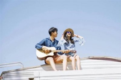 ​男生会爱上暗恋自己的女孩吗 怎么让暗恋的男生注意到自己