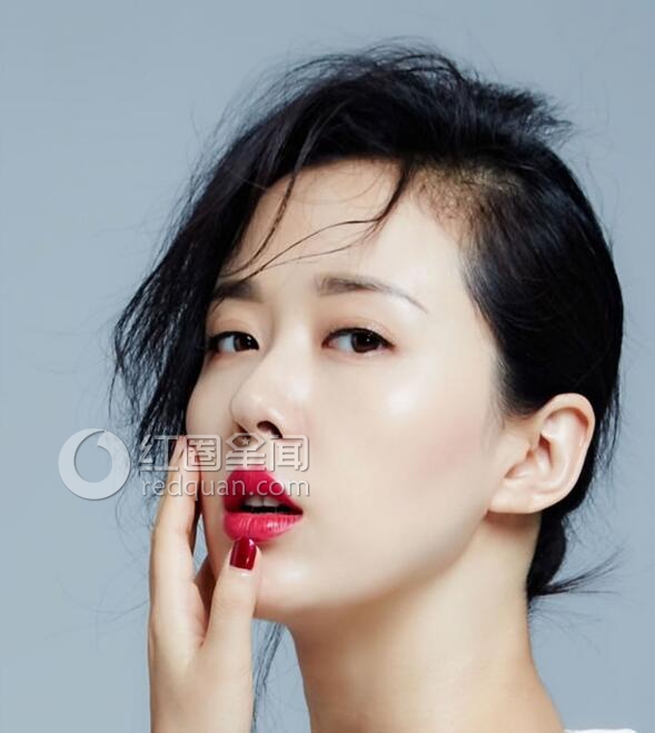 颜丹晨到底有没有结婚 颜丹晨和陈昊如何认识