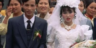 ​全球10大奇葩风俗（印度婴儿投掷也是其一）