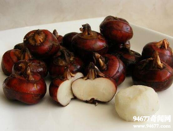 盘点世界十大奇异水果，莲雾长得像红辣椒味道却很甜  世界之最  第3张