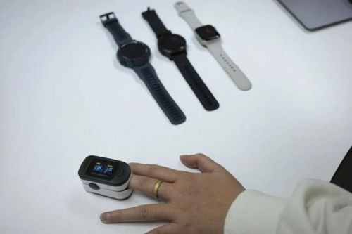 隐藏式摄像头手表(摄像头手表专卖)-第2张图片-