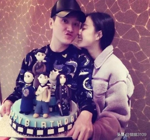 演员冯绍峰的家世到底有多强大了,赵丽颖冯绍峰宣布离婚