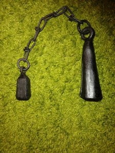 ​冷兵器时代的力量型武器——连枷，是持盾步兵的噩梦，杀伤力爆表