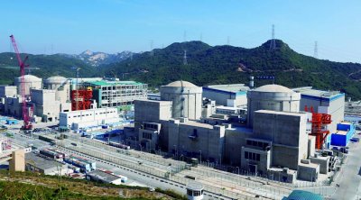 ​中国核电传嘉讯 全球最大轻水压水堆核电站投入商用