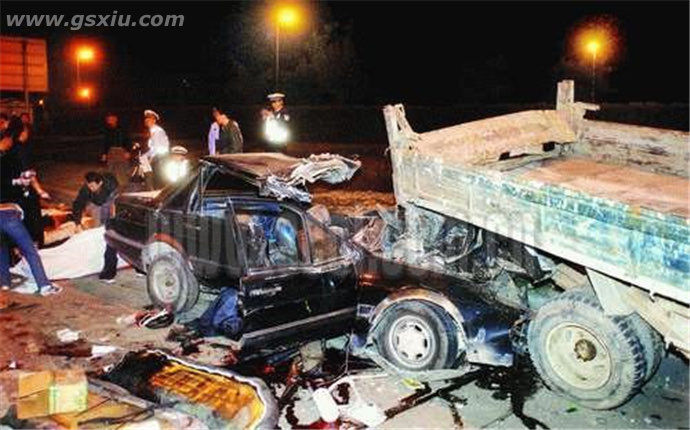 陆诗雨和刘丹车祸事件始末 陆诗雨亲眼目睹了刘丹的死亡