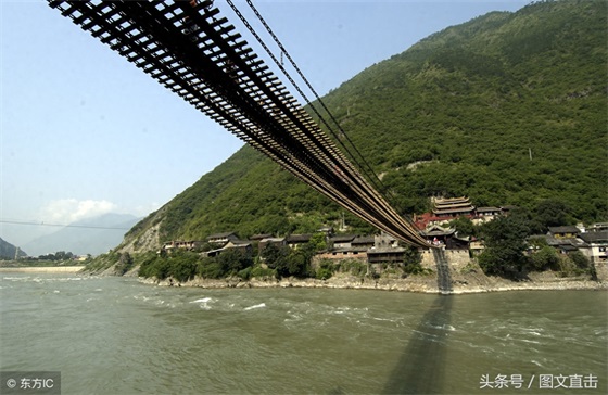 当年泸定桥现在是什么样子？5幅图带你同游四川大渡河上泸定桥