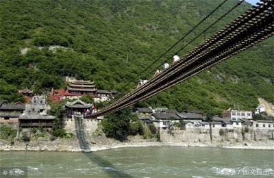 ​当年泸定桥现在是什么样子？5幅图带你同游四川大渡河上泸定桥