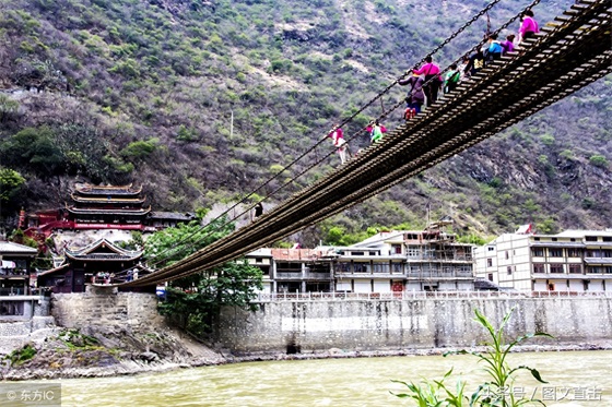 当年泸定桥现在是什么样子？5幅图带你同游四川大渡河上泸定桥