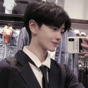 ​韩国男生头像高清帅气