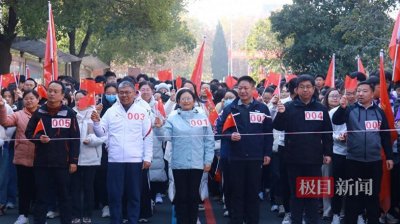 ​襄阳东风中学校园马拉松开跑！近500名师生乐享冬季运动乐趣