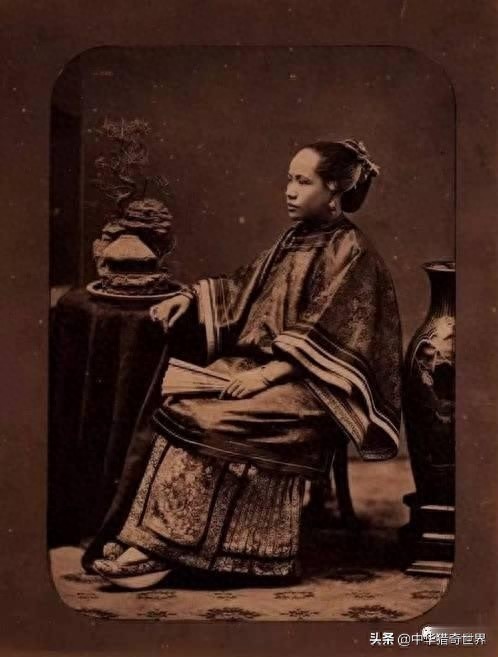 100多年前的珍贵人像照片 带你穿越回去