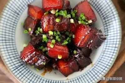 ​夏天解馋器，电饭锅红烧肉，简单几步让你享受美味不油腻！