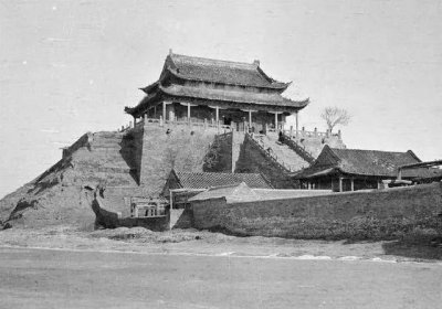 ​开封著名景点—龙亭