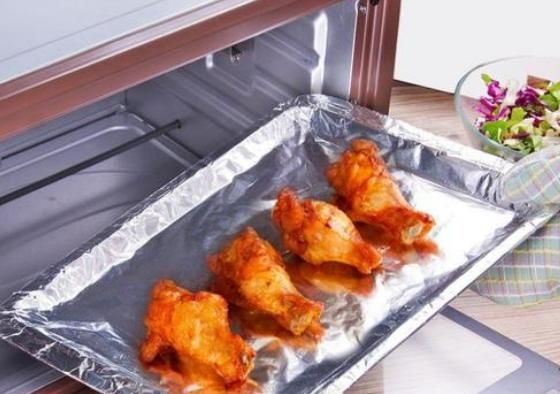 微波炉可以用锡纸加热吗