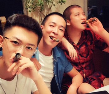 ​网红二驴宣布还清2700万外债，仅用时3个月，网友：比捡钱还快